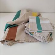 Tablecloth set + 8 napkins – graphic cotton