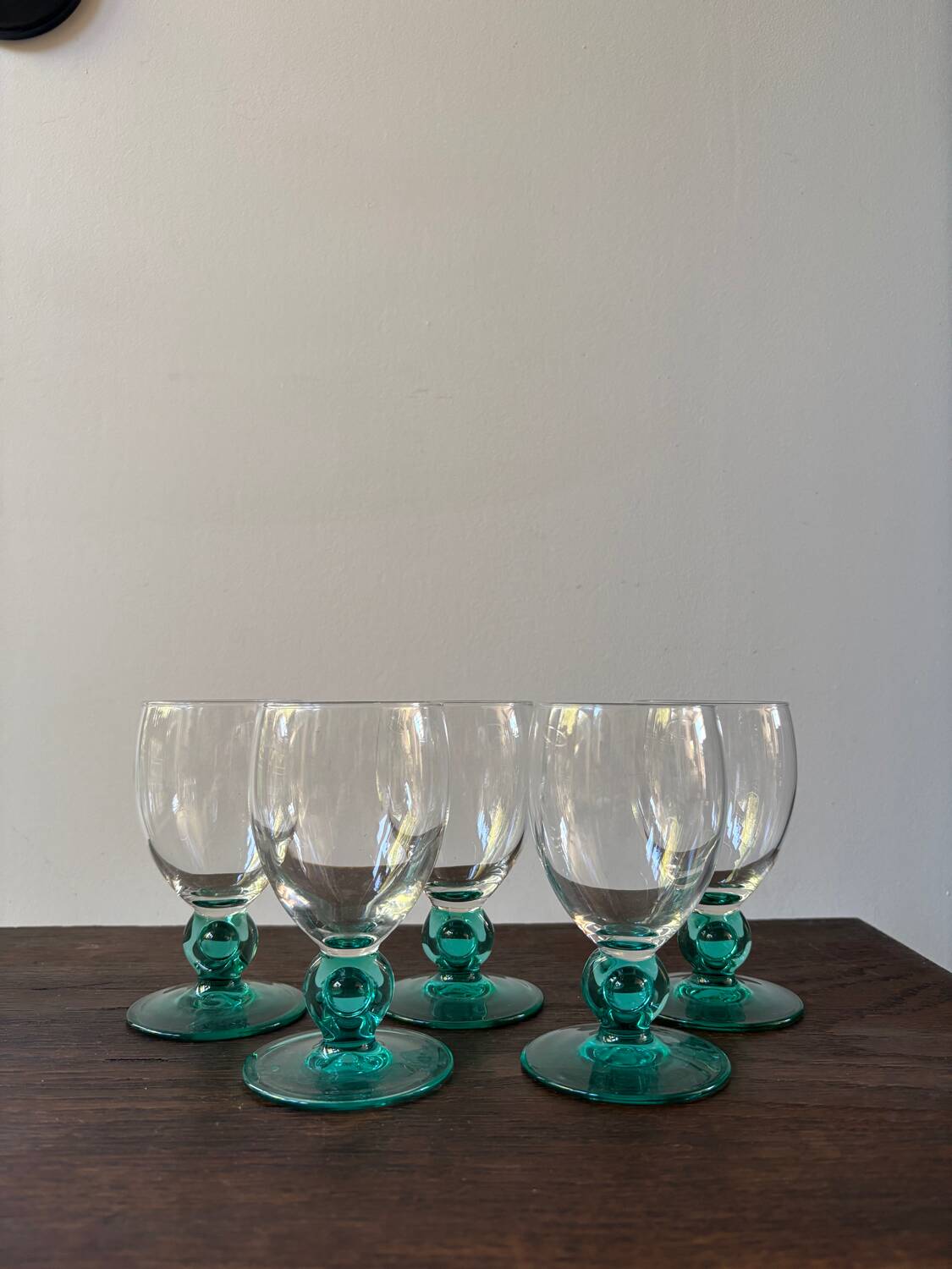 Set of 5 Luminarc wine glasses model Molière in Sapphire colour.