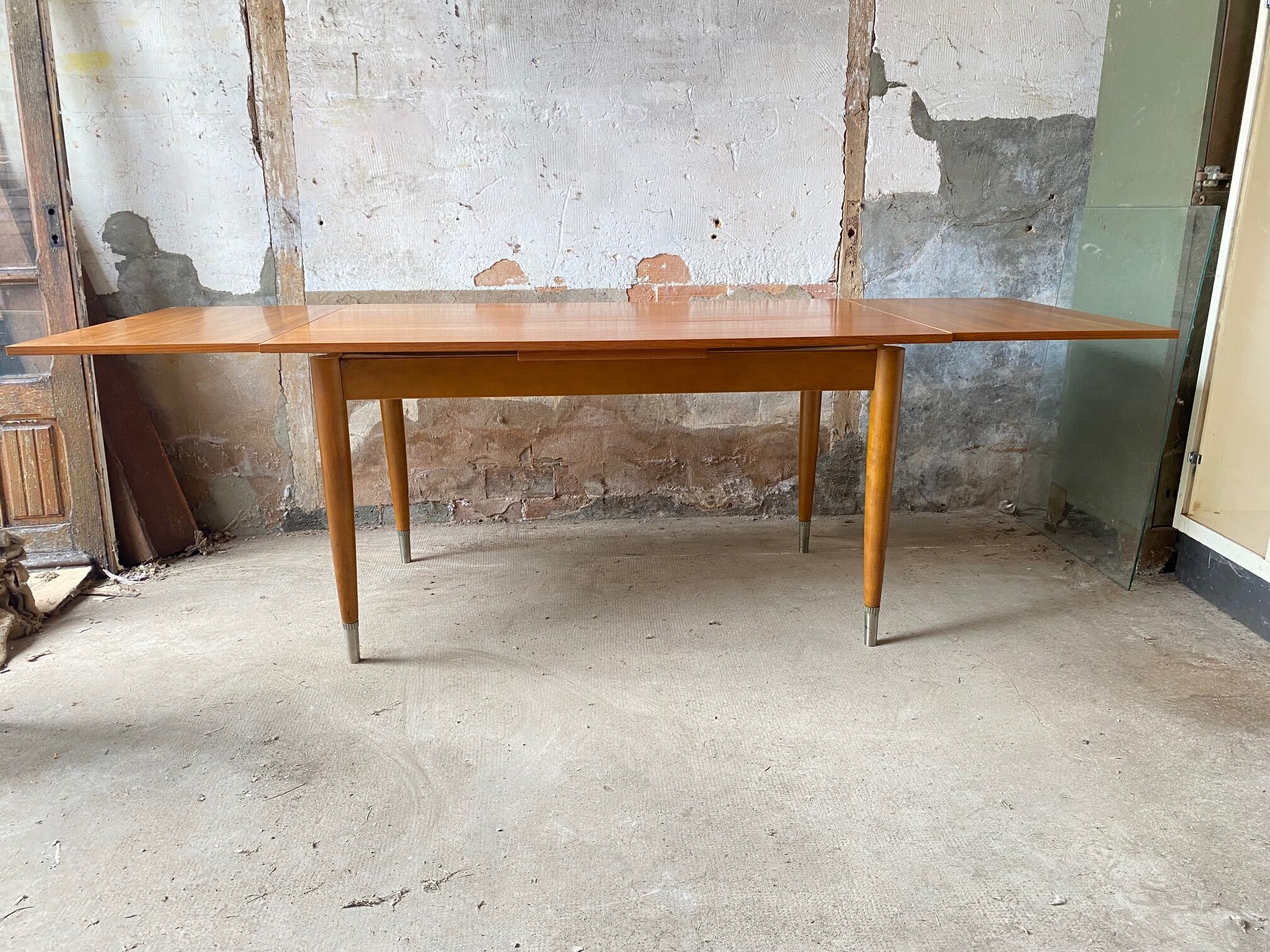 Scandinavian extendable table in teak 1950s