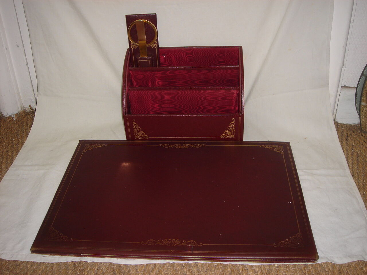 Letter holders, desk pads & accessories the Tanner leather, 1970