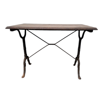 Bistro table