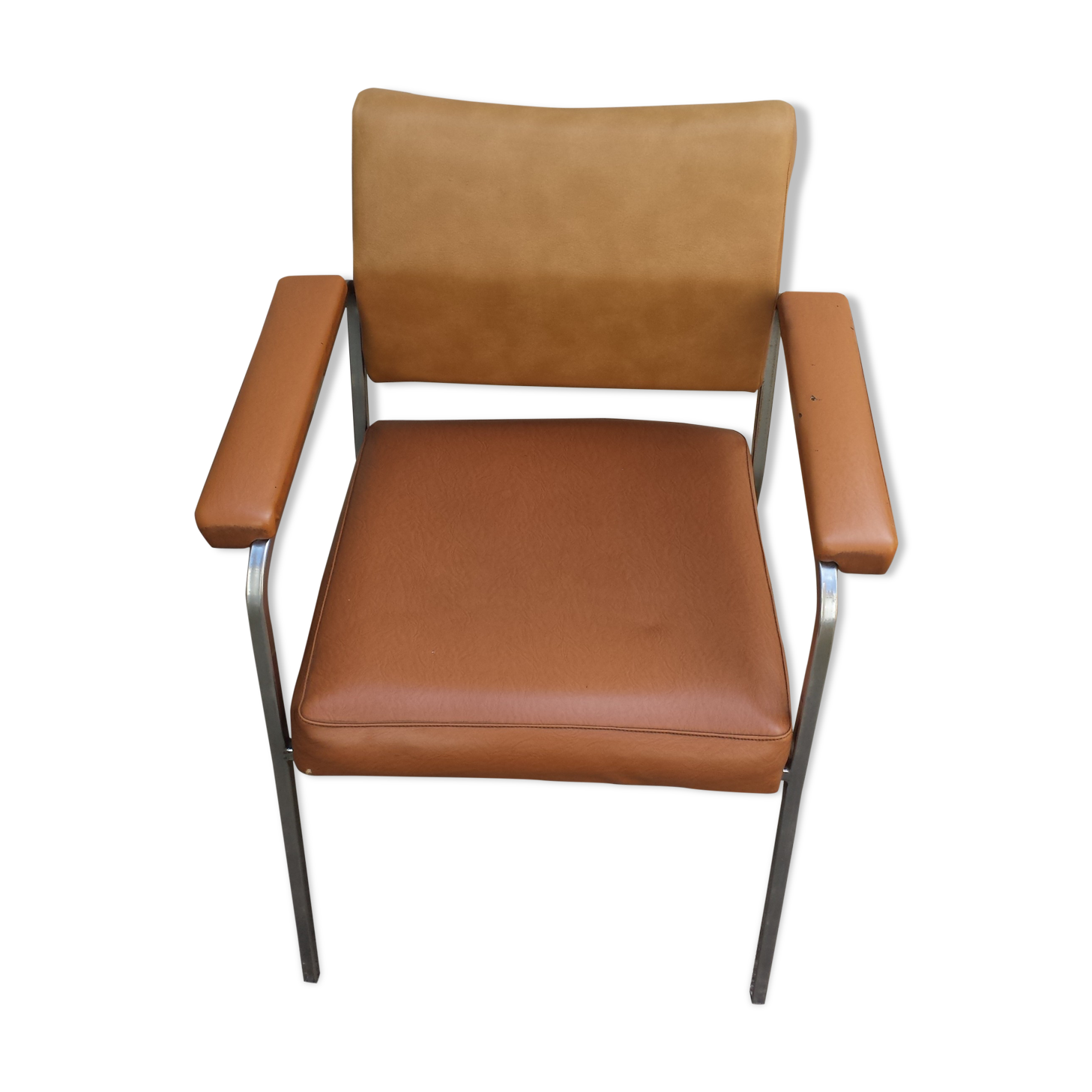 Armchair in skai