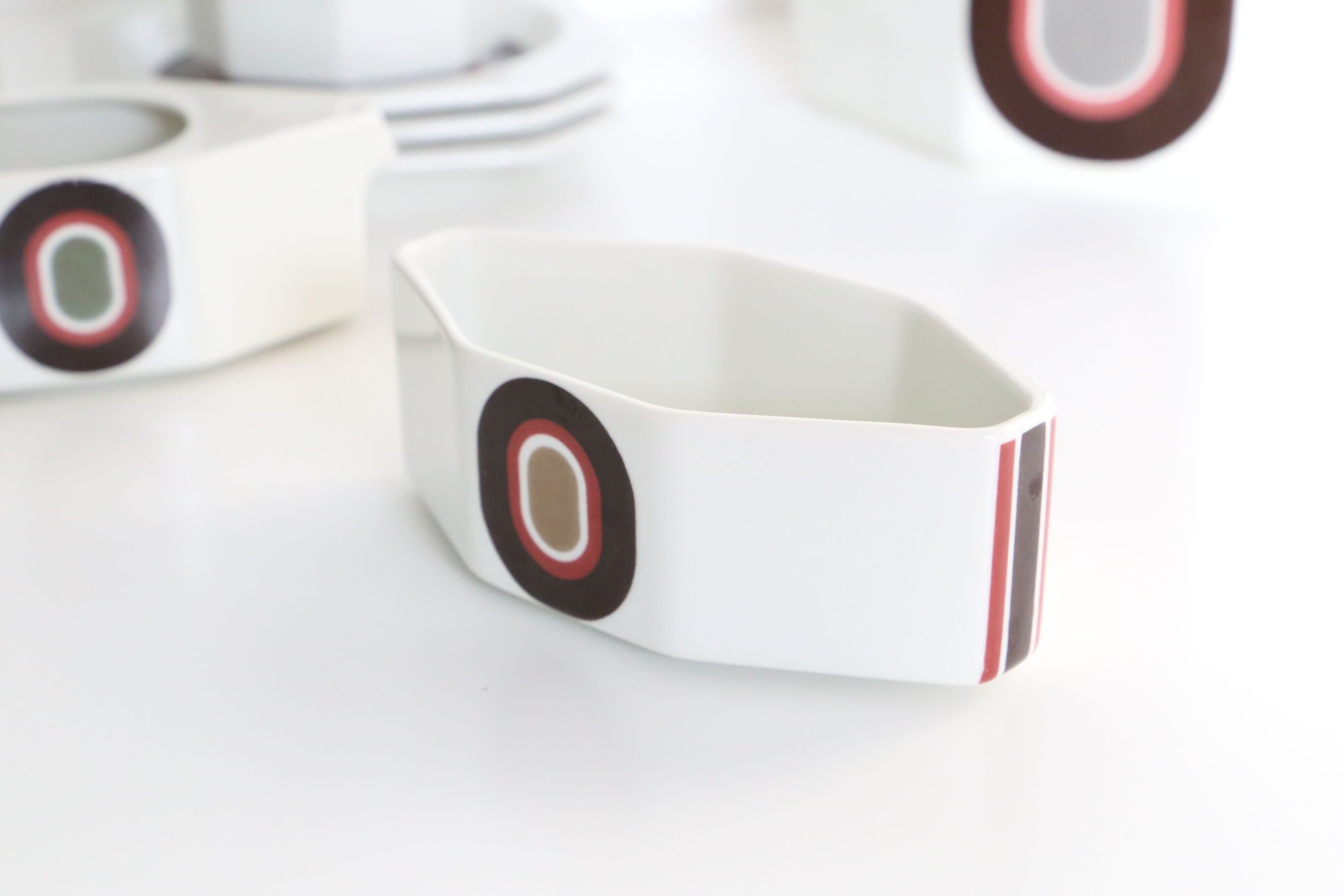 Coffee service from the Villeroy and Boch avant-garde range