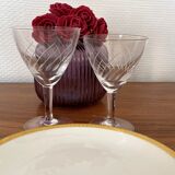 2 verres à vin en verre gravé 9 cl et 6 cl
