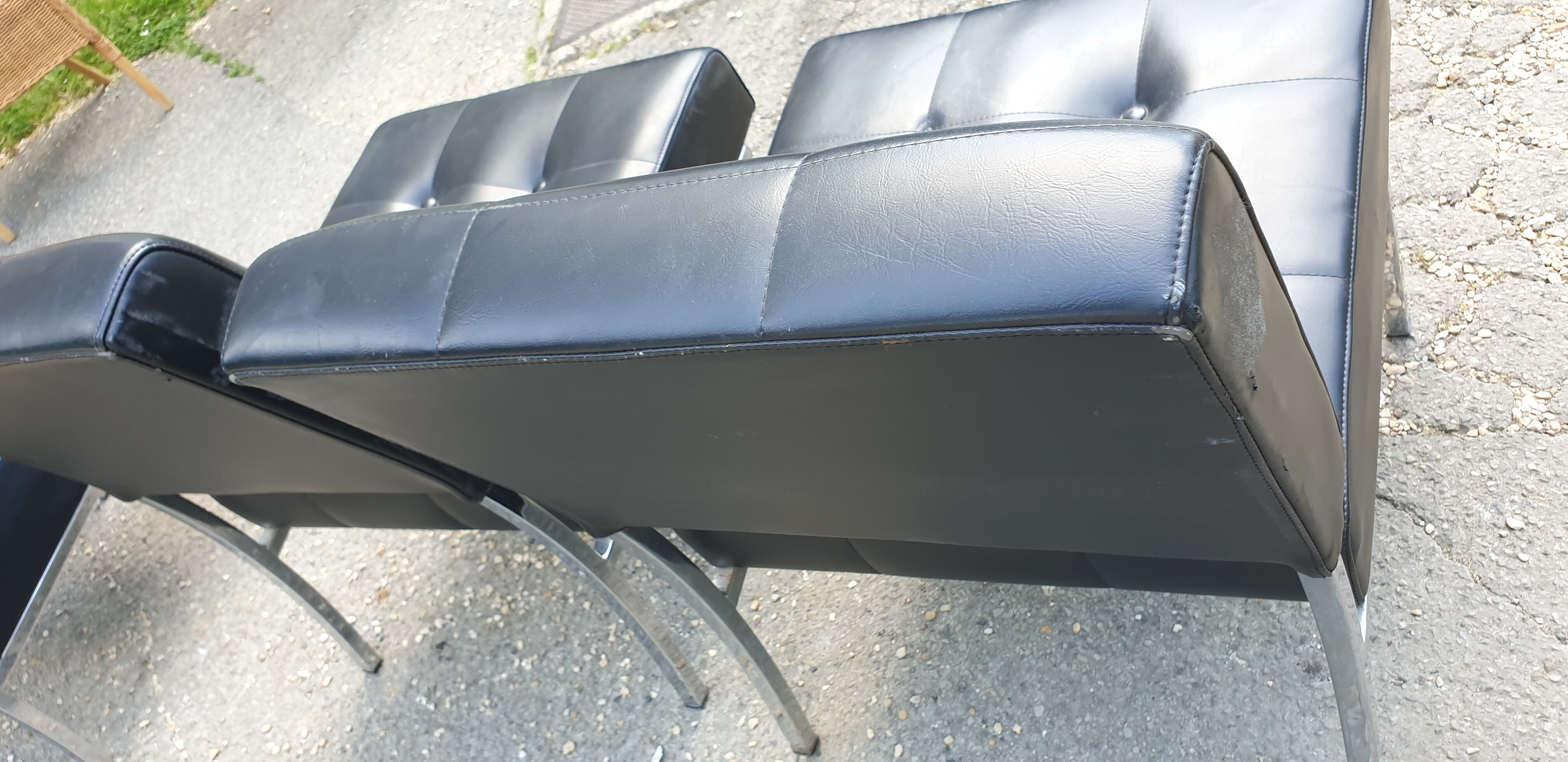 Armchairs 'capiton' black