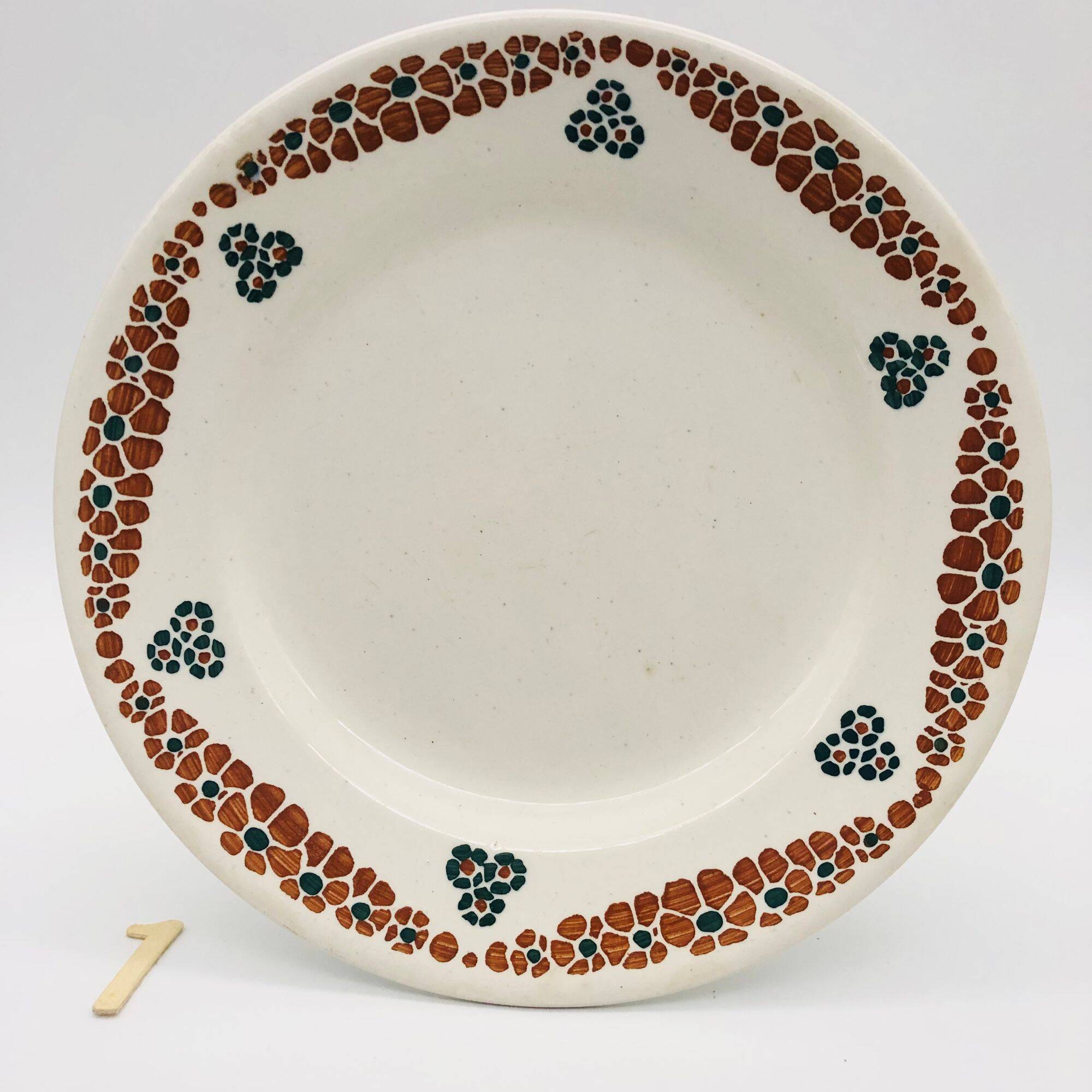 6 flat plates, FN Givors – France. Model Yvette.