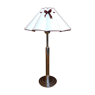 Shabby-chic office lamp