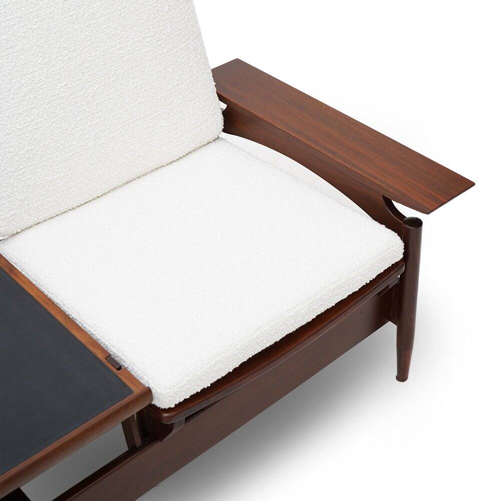 Wooden canapé and white boucle by Mario Franchioni for Framar, 1960s.