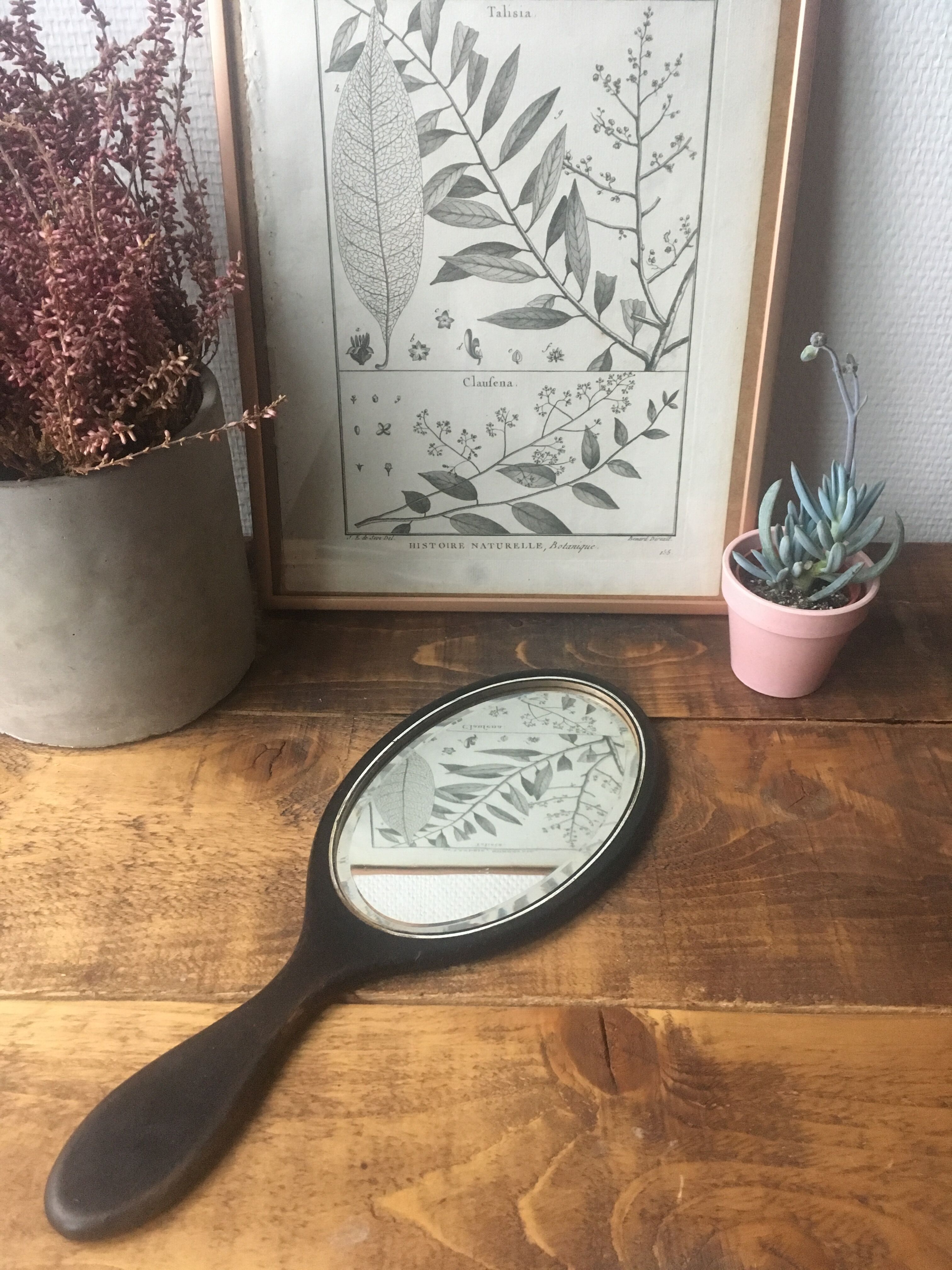 Beveled wooden hand mirror 12x30cm