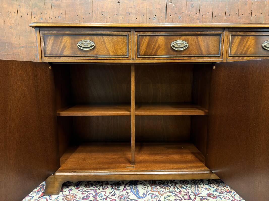 Classic English Heldense Exclusive Office Cabinet