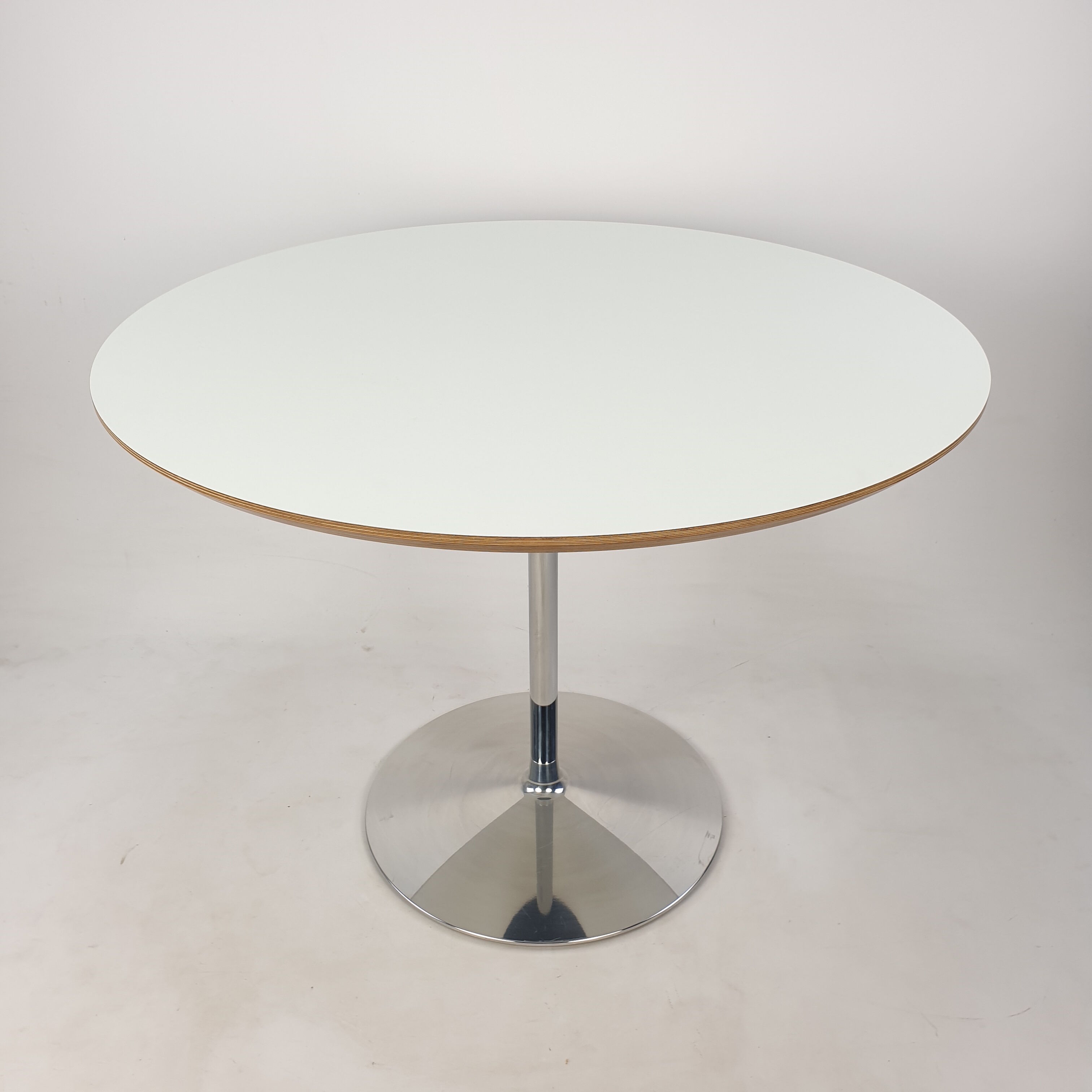 Round Dining Table by Pierre Paulin for Artifort, 1990s