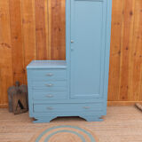 Asymmetrical cabinet