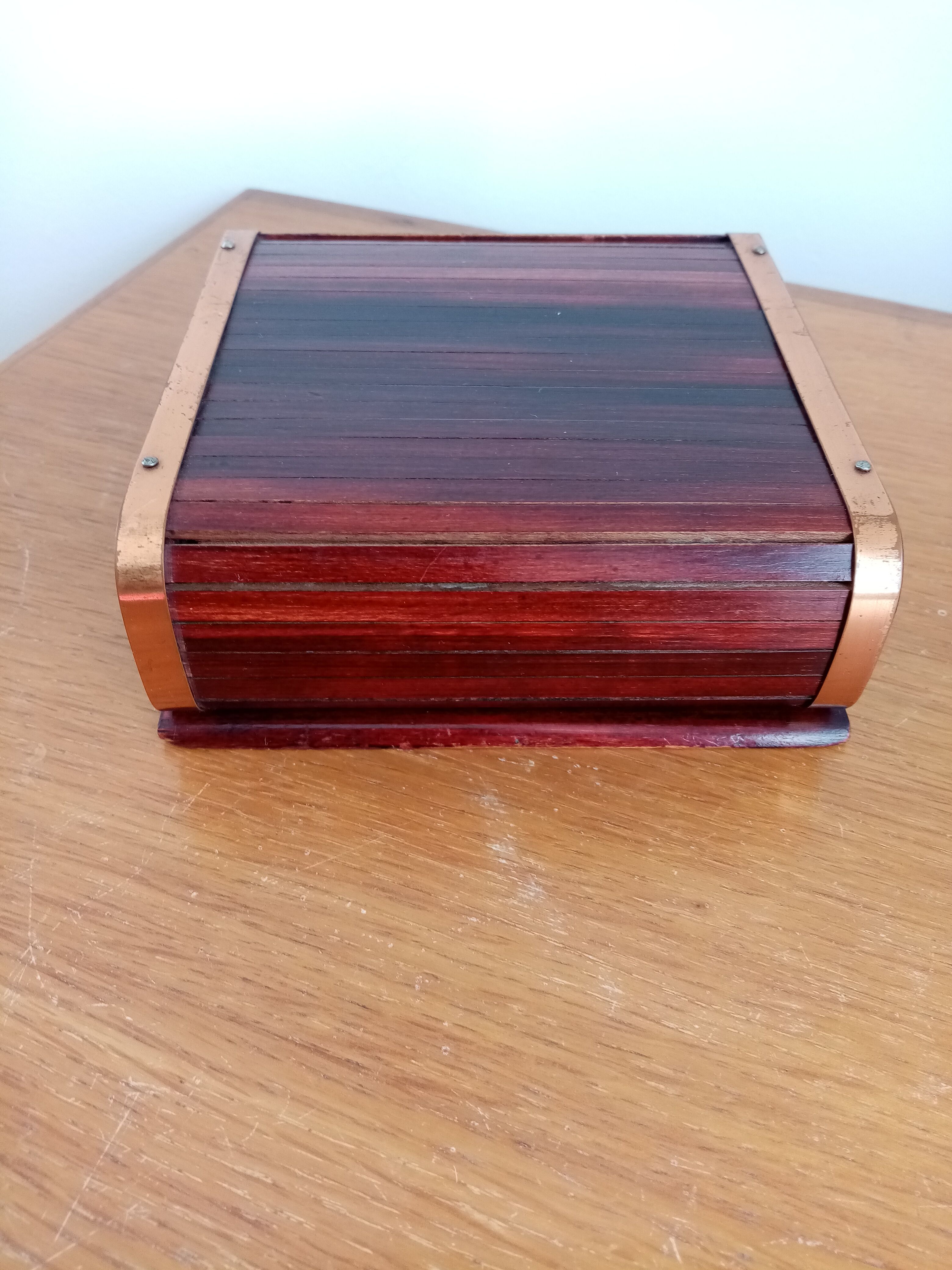 Wooden cigarette box