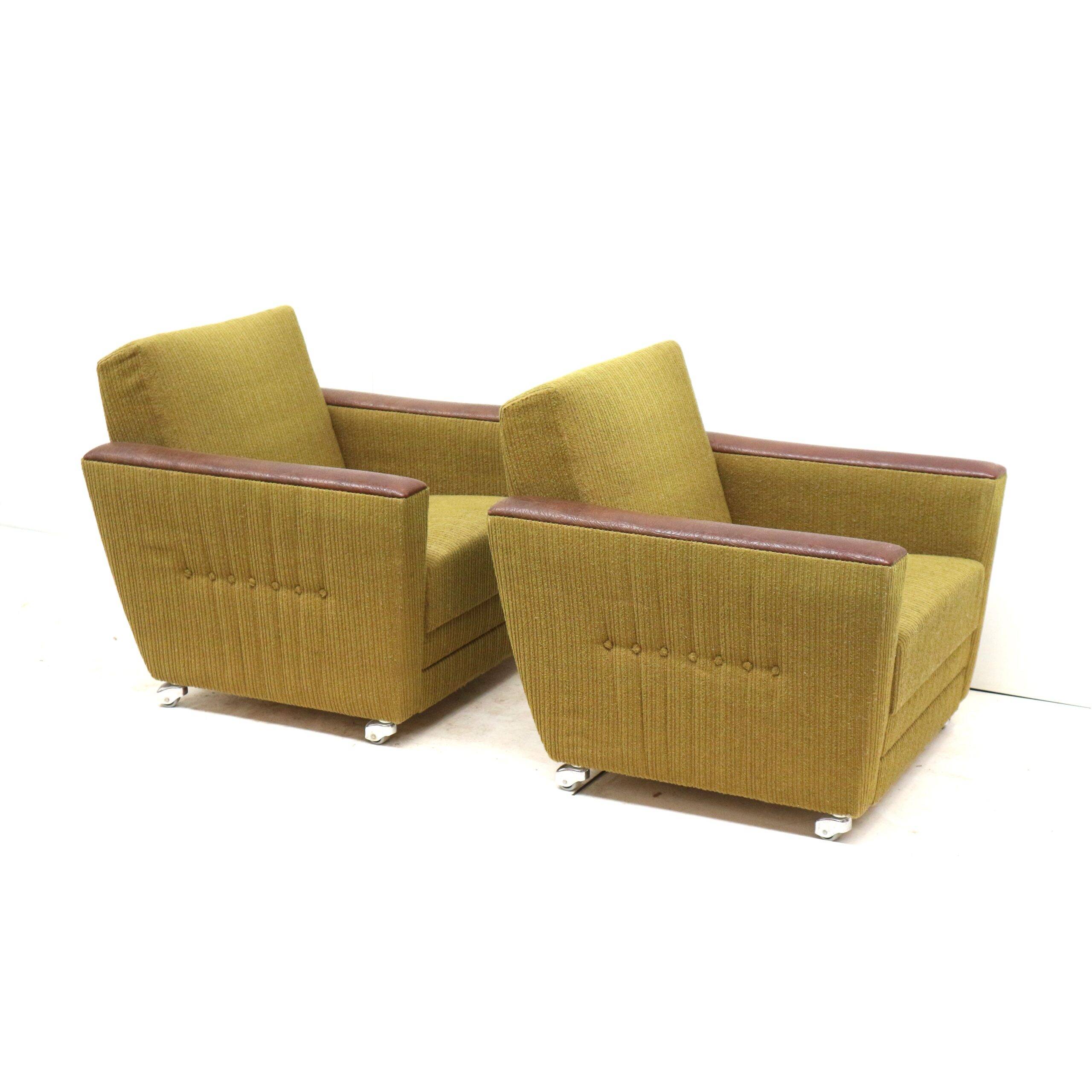 Ensemble de 2 fauteuils vintage verts des années 1970.
