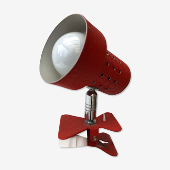 Red-clip lamp
