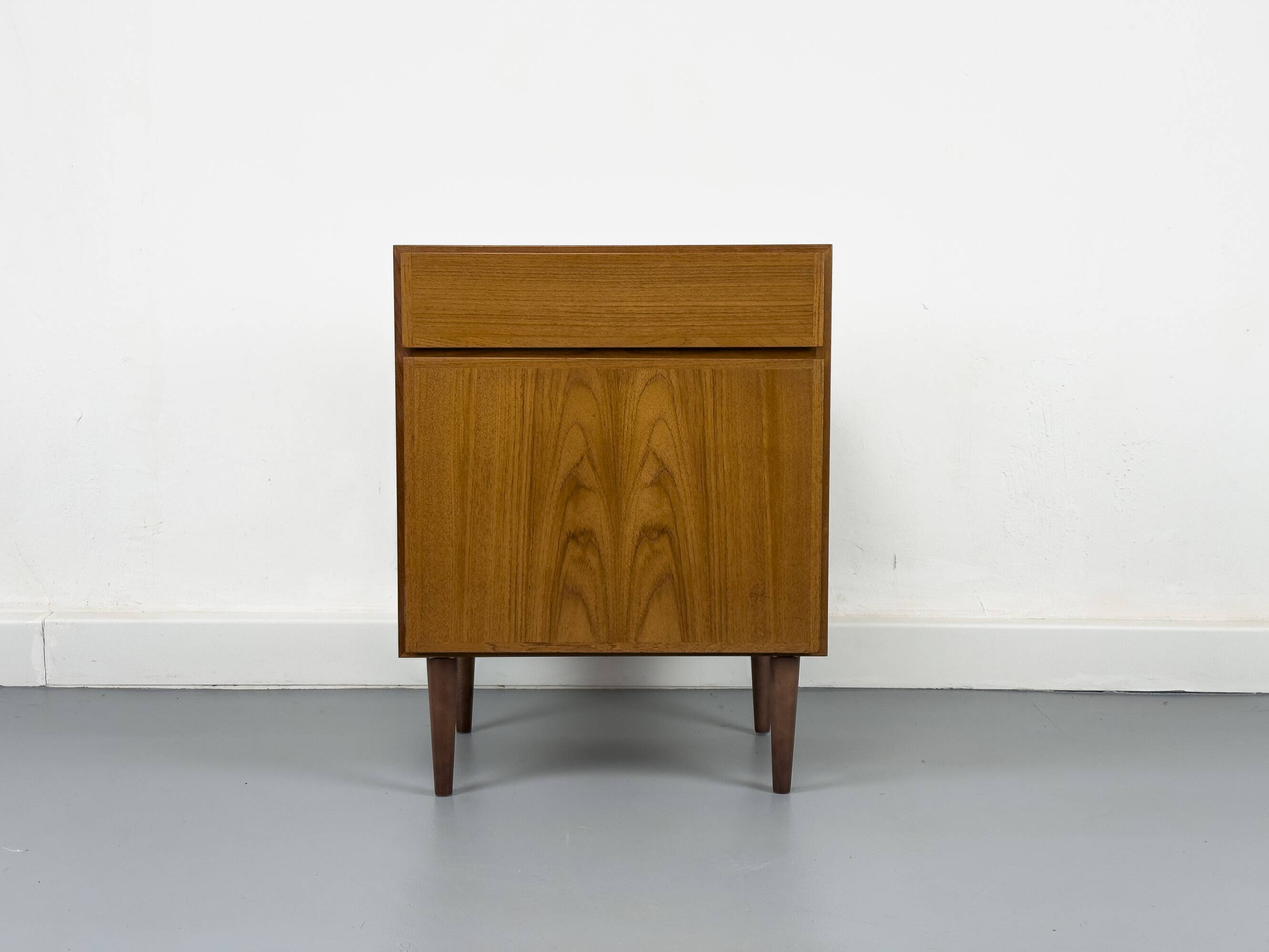 Armoire en teck avec tiroir d'Omann Jun, années 1960