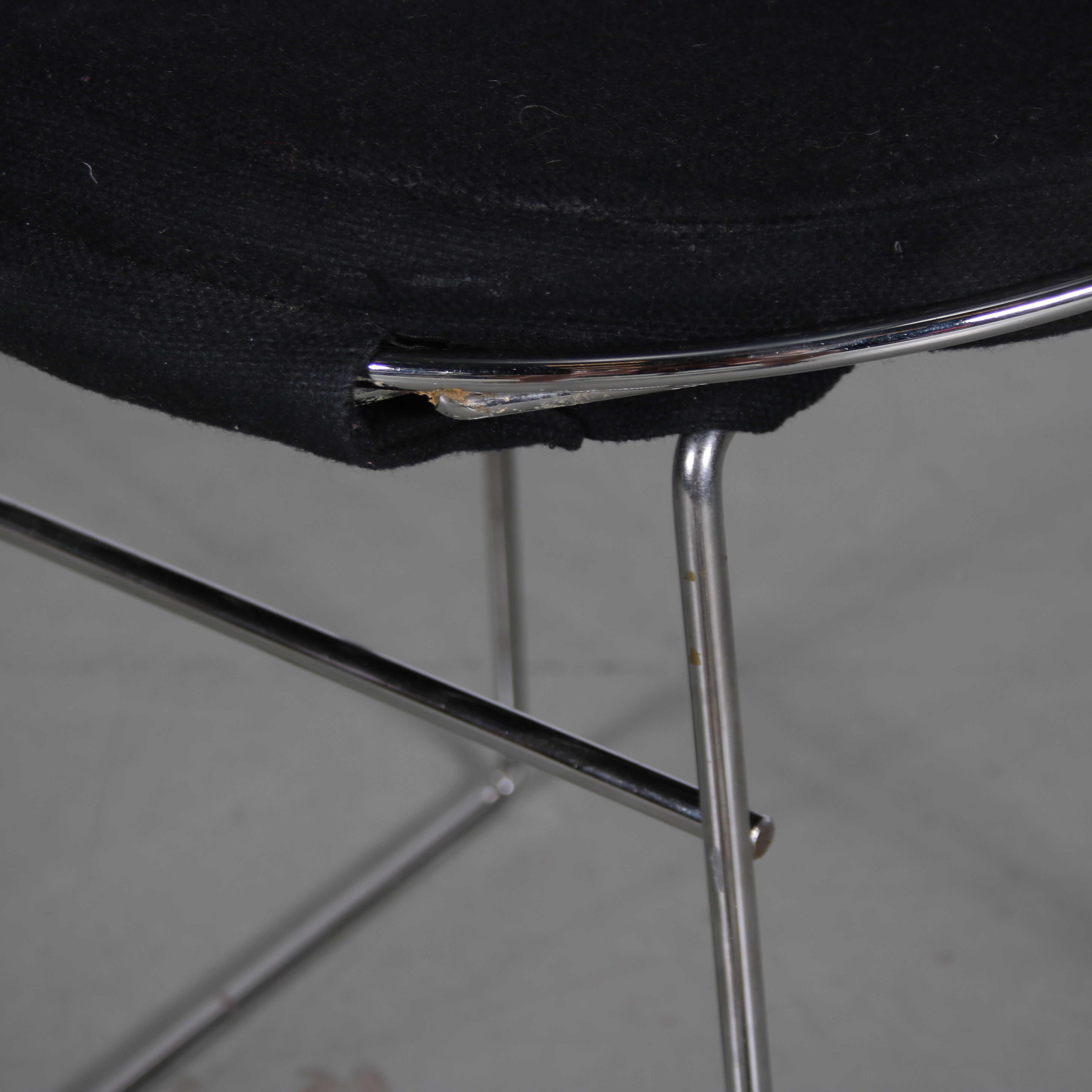 1960s Wire metal stools by Tomado from the Netherlands