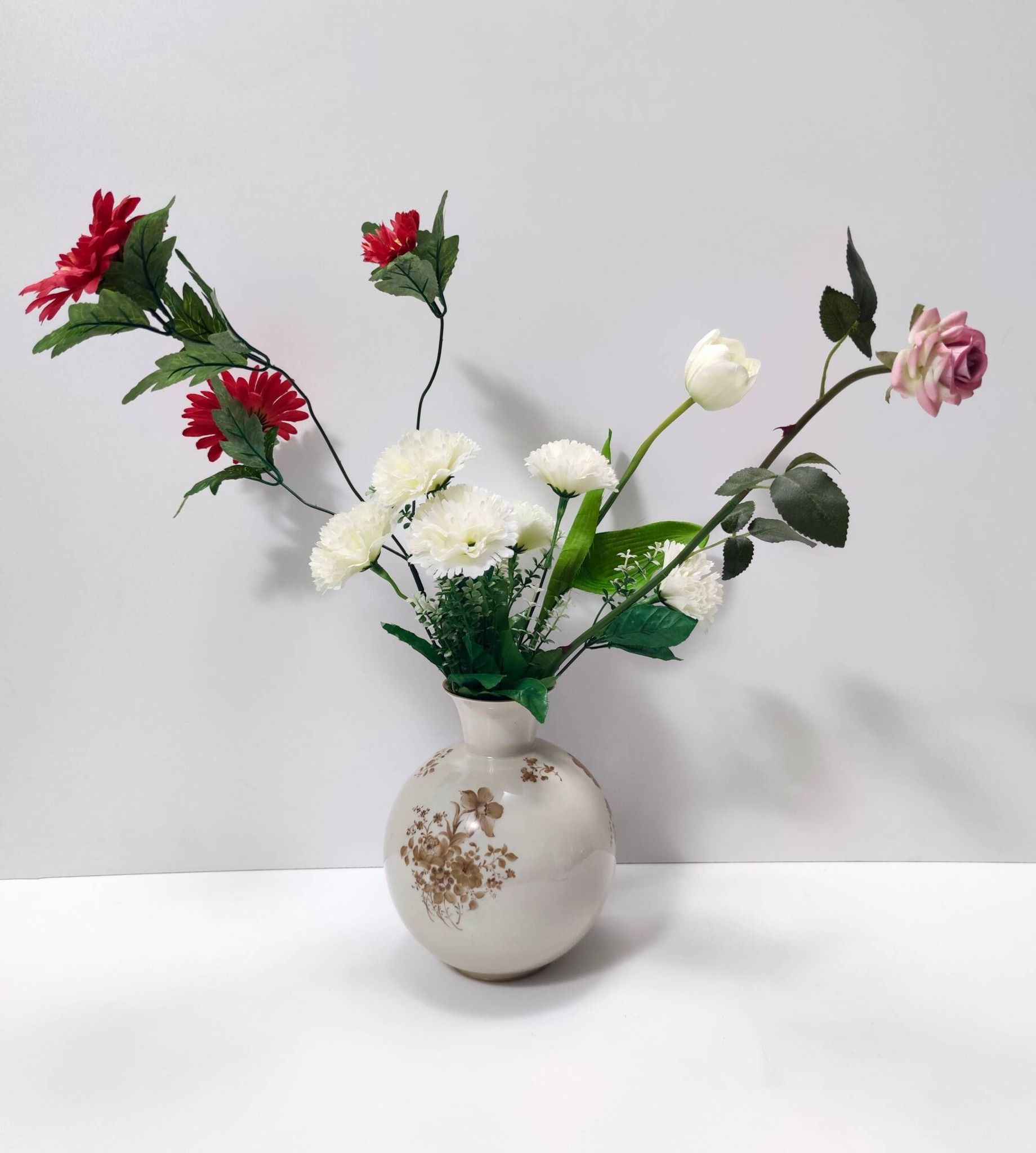 Vase en céramique ivoire et détails floraux marron par Rosenthal, Italie