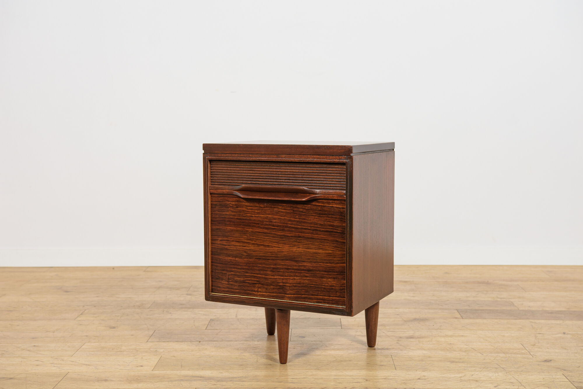 Mid-Century Bedside Tables from White & Newton, United Kingdom, 1960s, Set of 2