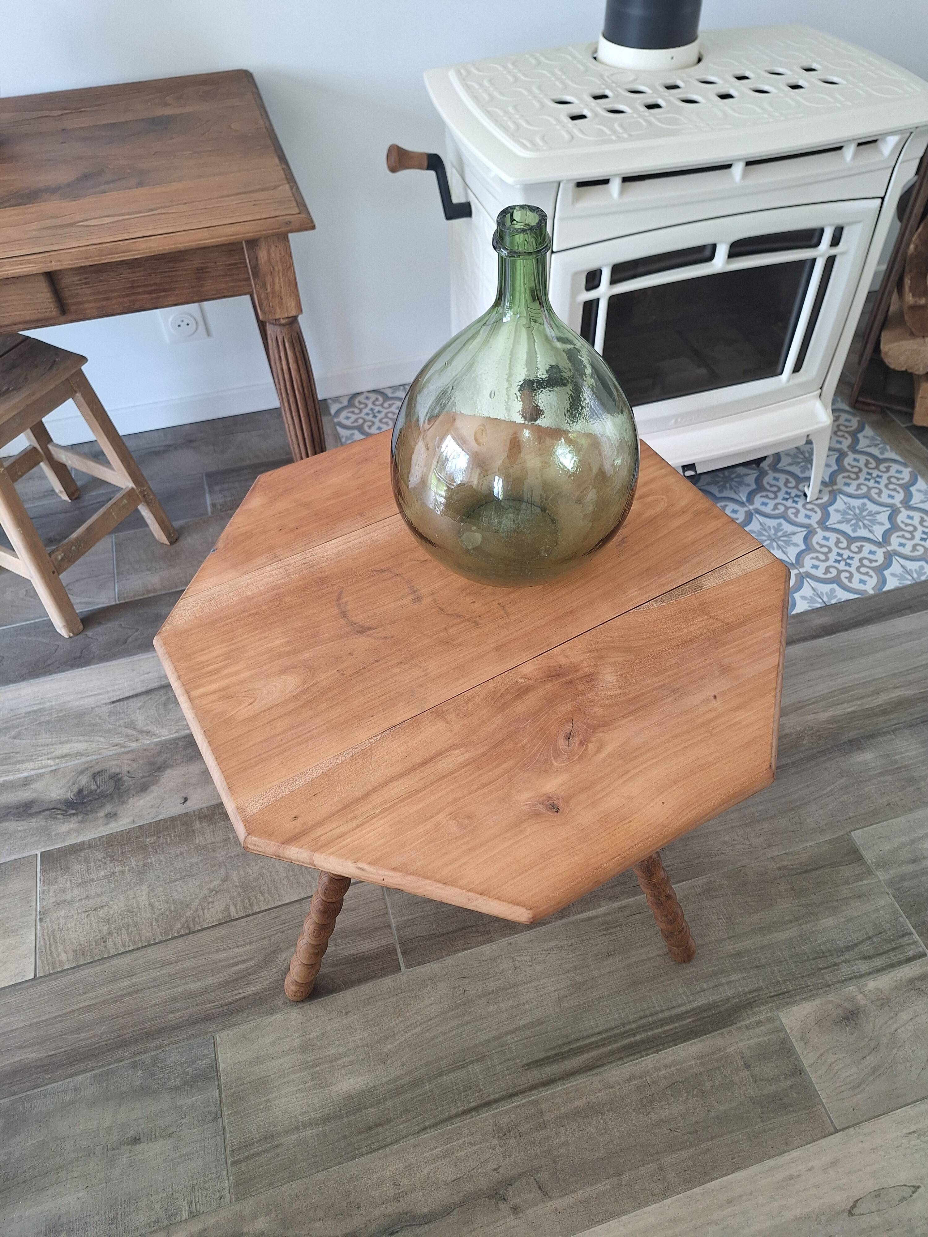 Tripod side table / end table in solid wood