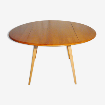 Scandinavian design Roundtable Ercol