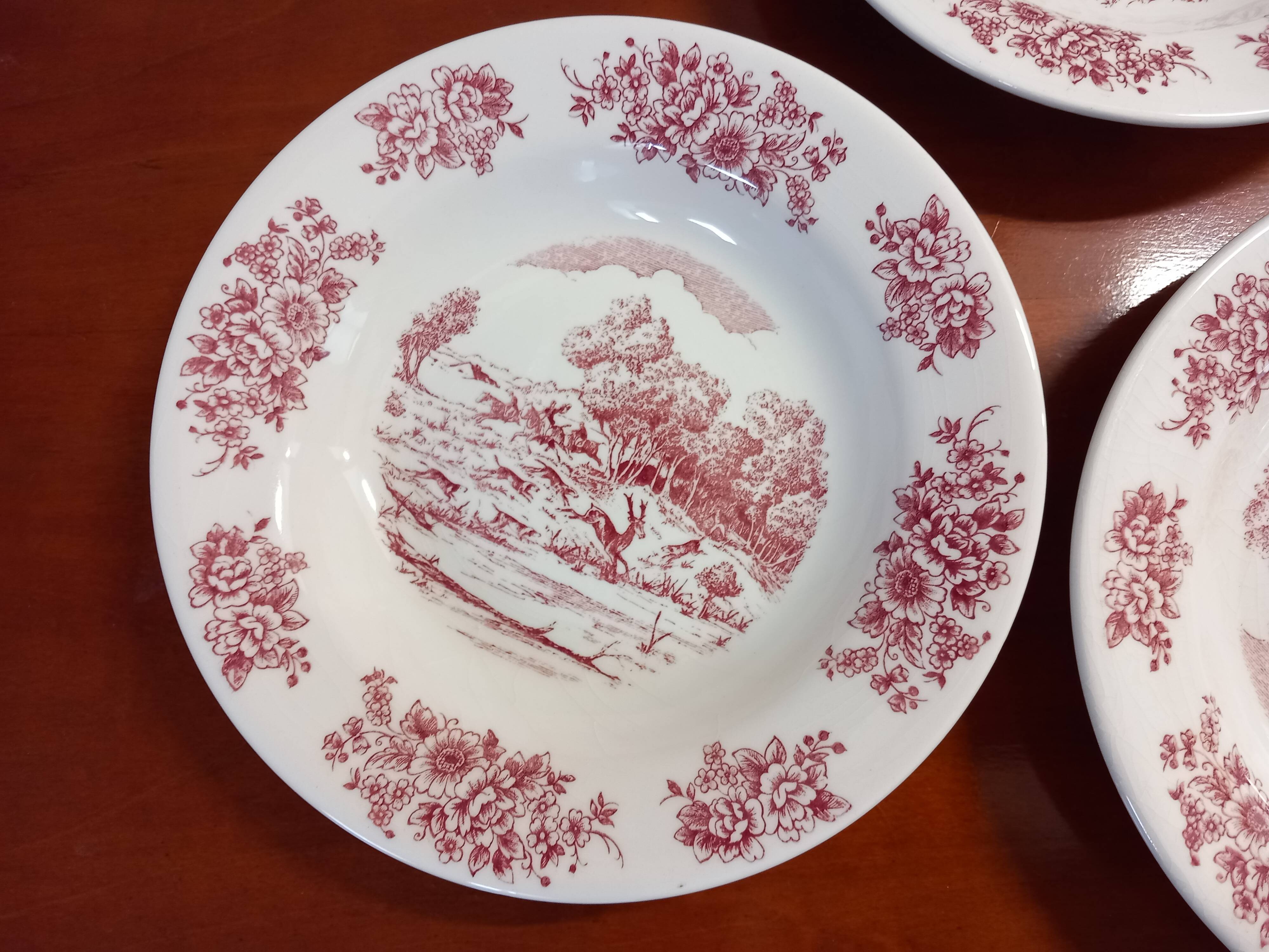 Set of 4 deep plates, Gien earthenware.