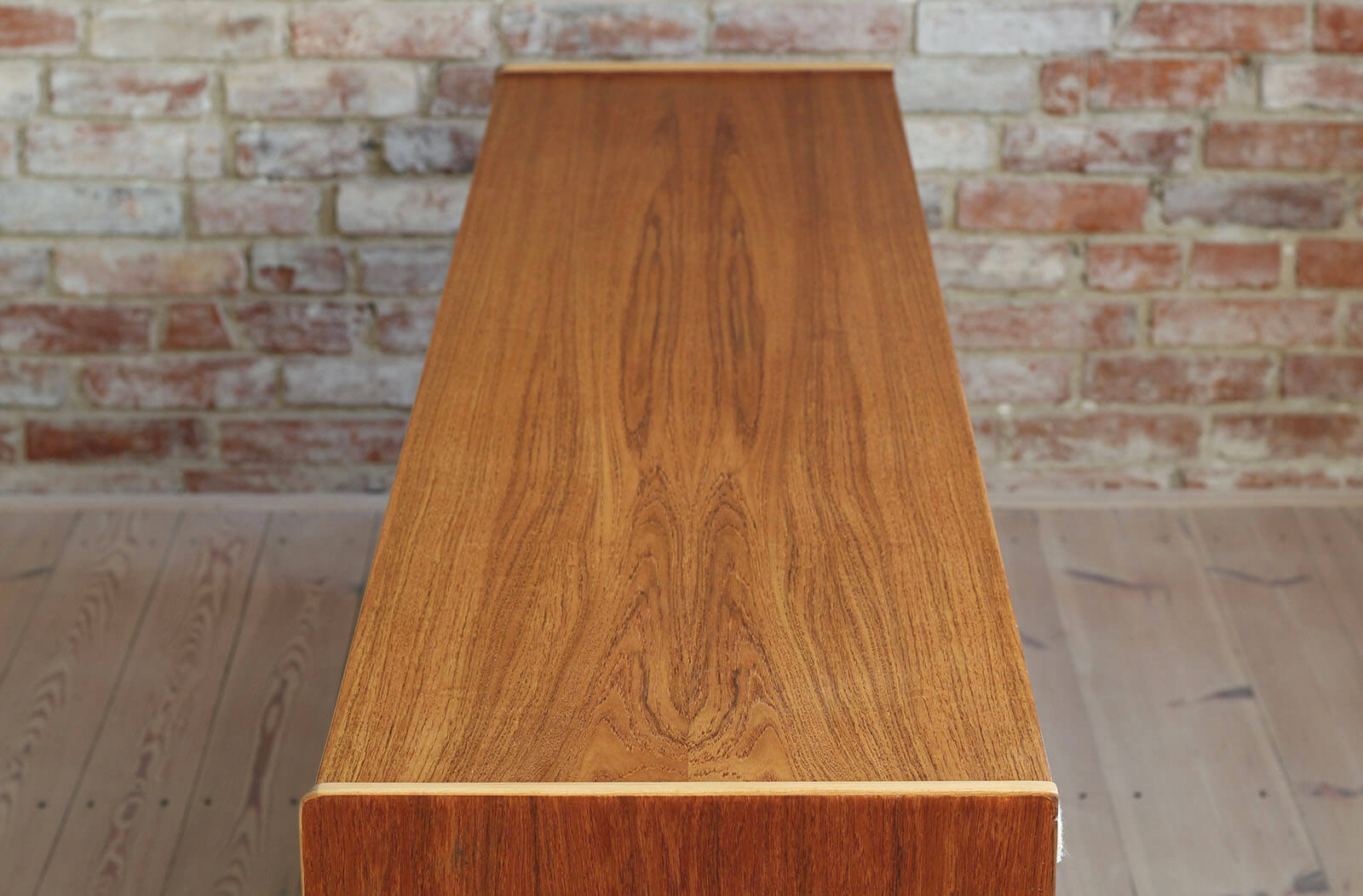 Enfilade de Nils Jonsson pour Hugo Troeds, 1960