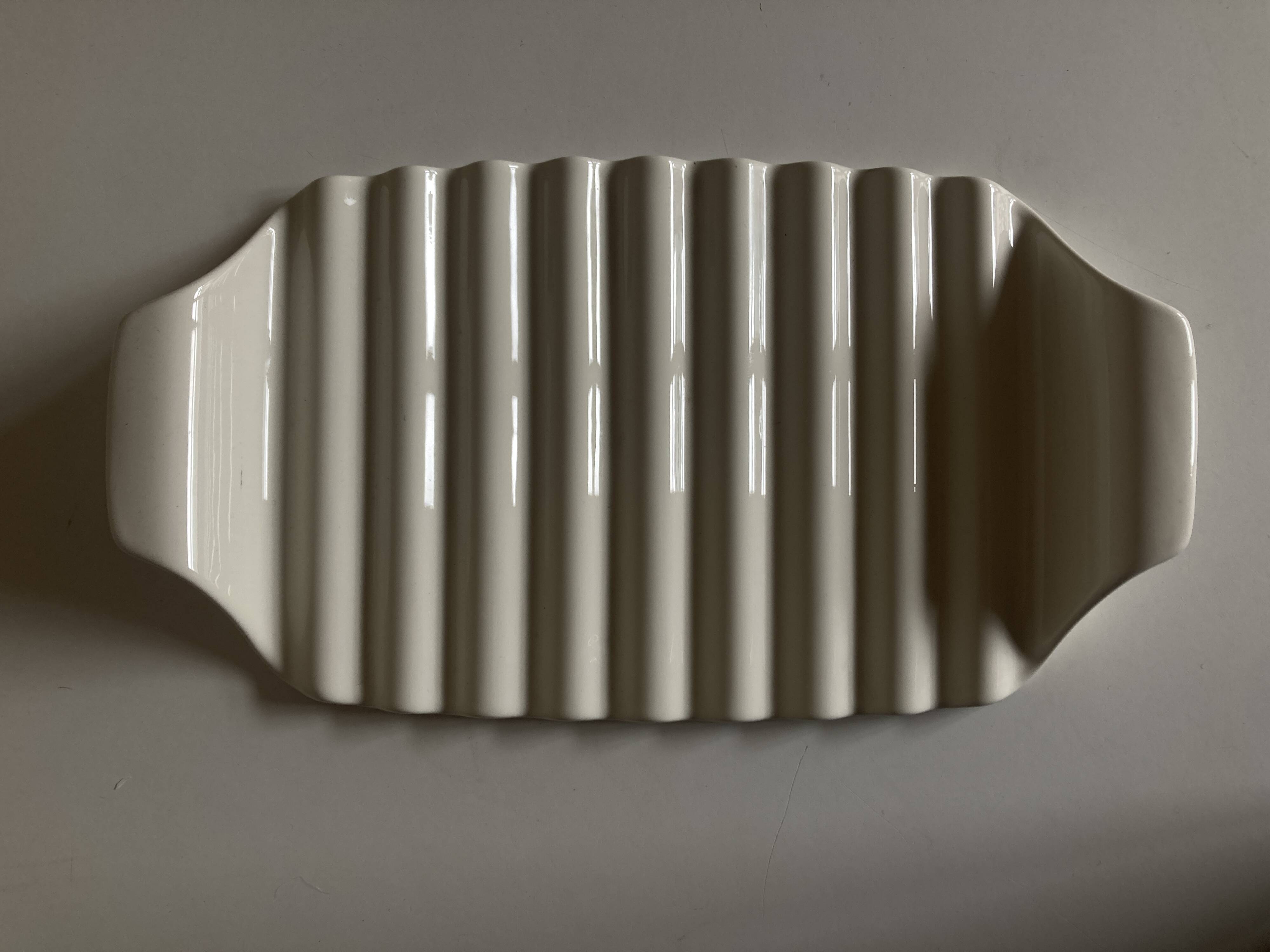 Villeroy & Boch white wavy earthenware tray 1970