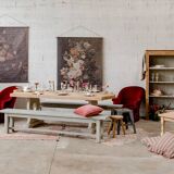 Burgundy toad armchair