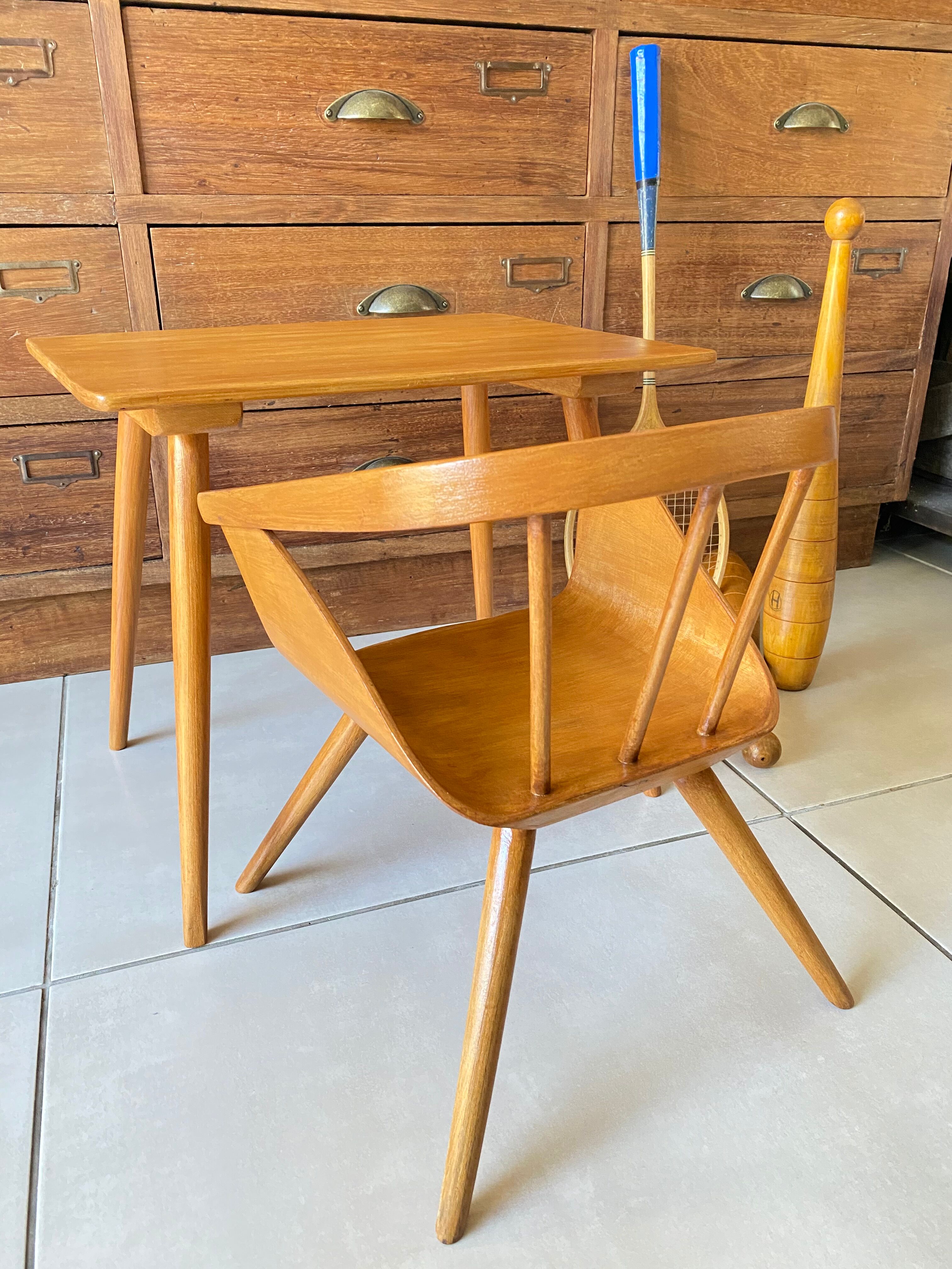 Ensemble bureau et fauteuil enfant Baumann