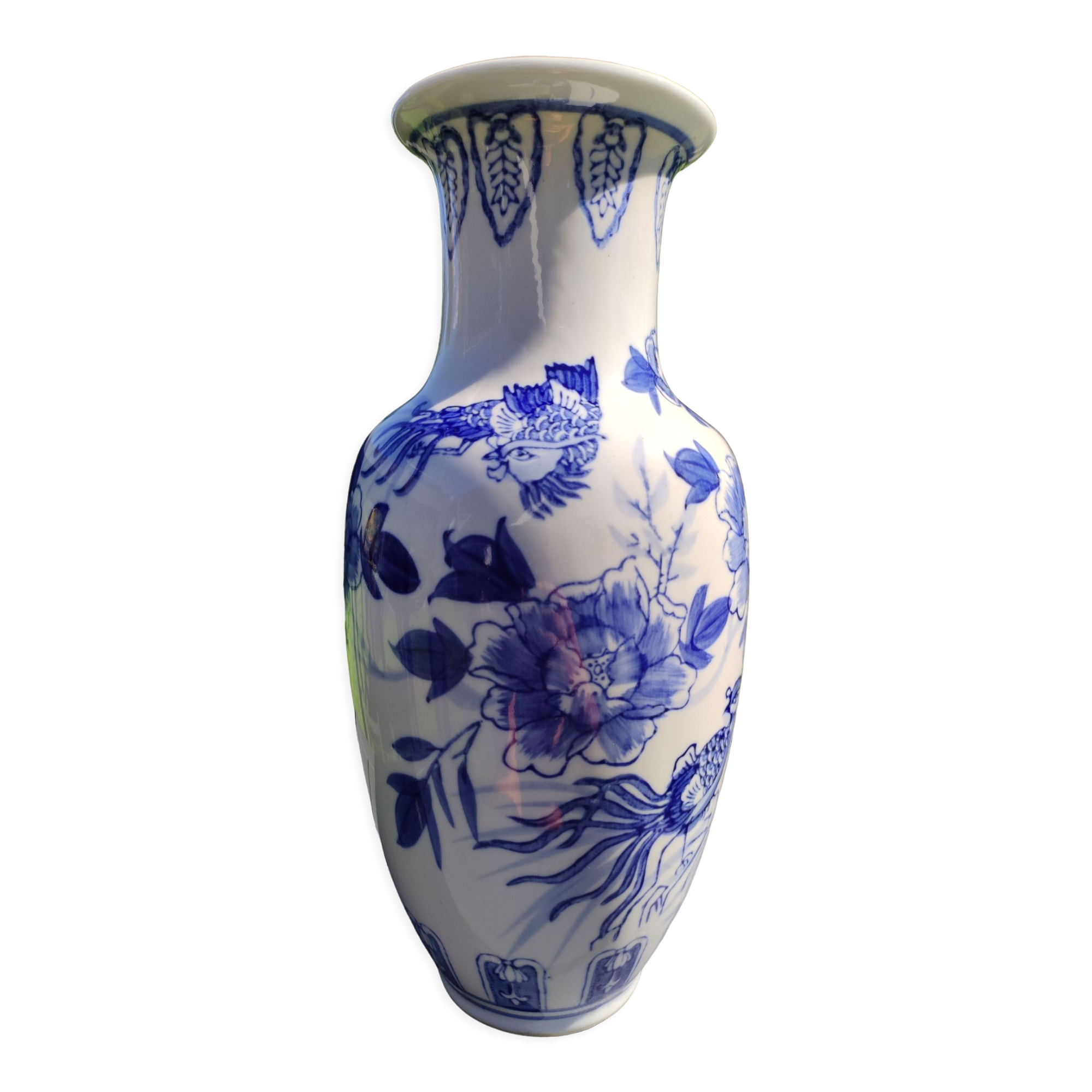 Asian/Chinese baluster vase in glazed ceramic. Decorated with floral motifs/Exotic birds