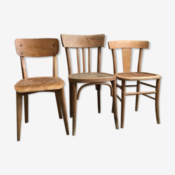 Set of 3 wooden chairs