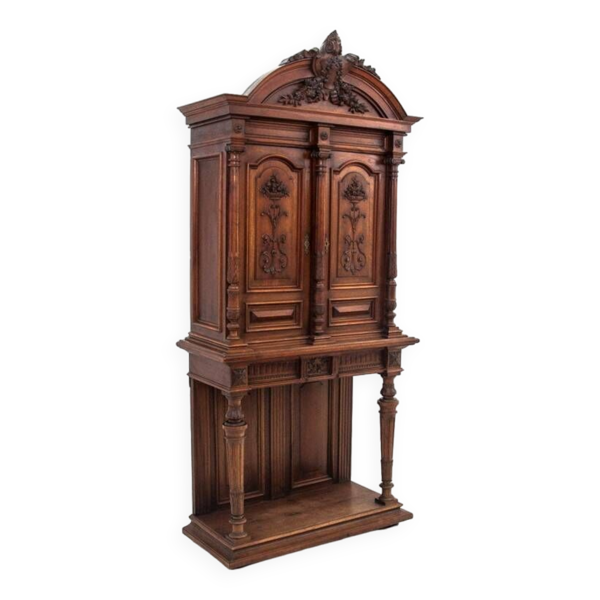 Buffet antique, europe occidentale, vers 1880.
