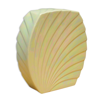 Geometric vase pearl