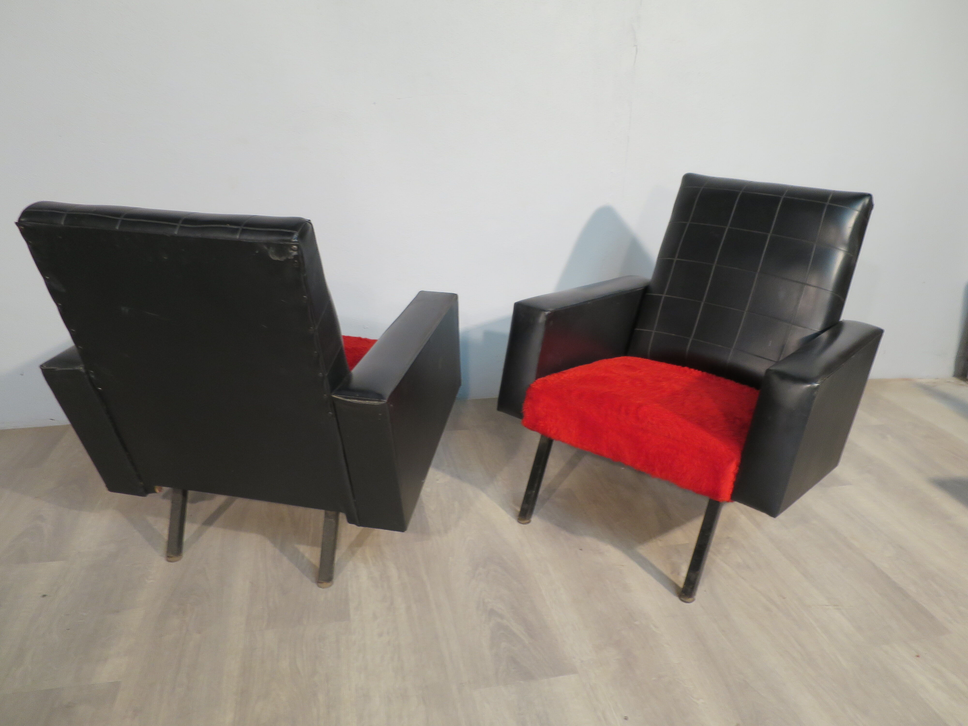 Pair of vintage armchairs in skai and "moumoutte"