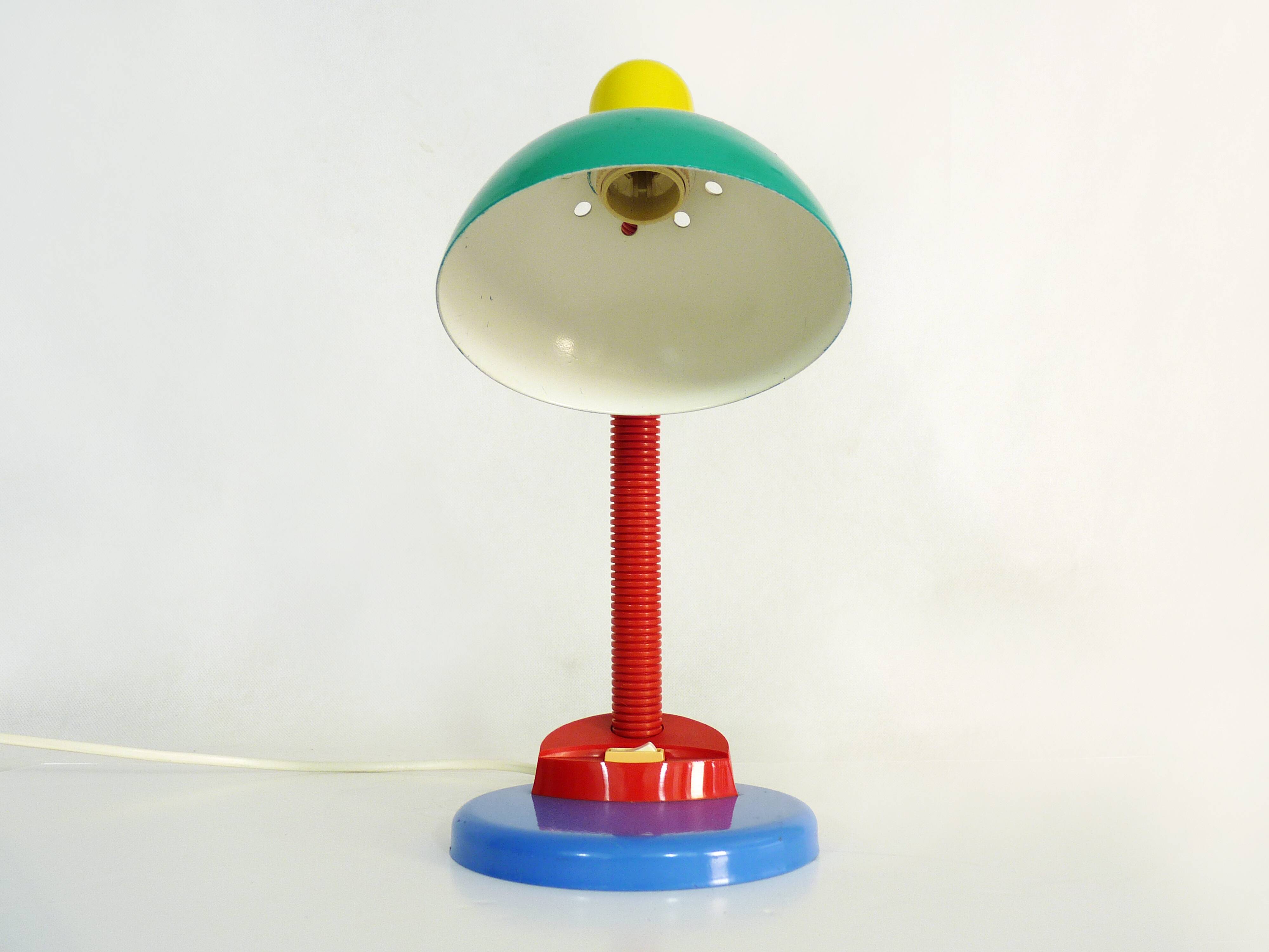 Lampe Aluminor flexible style Memphis en métal et plastique.Année 80