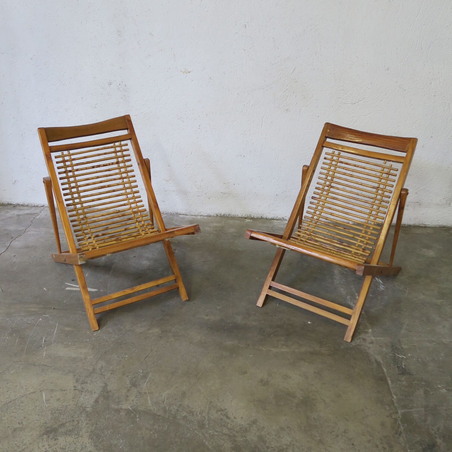 Pair of child sunbeds