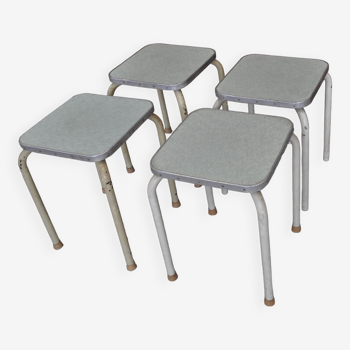 Lot de 4 tabourets en formica .