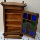 Showcase wooden hanging