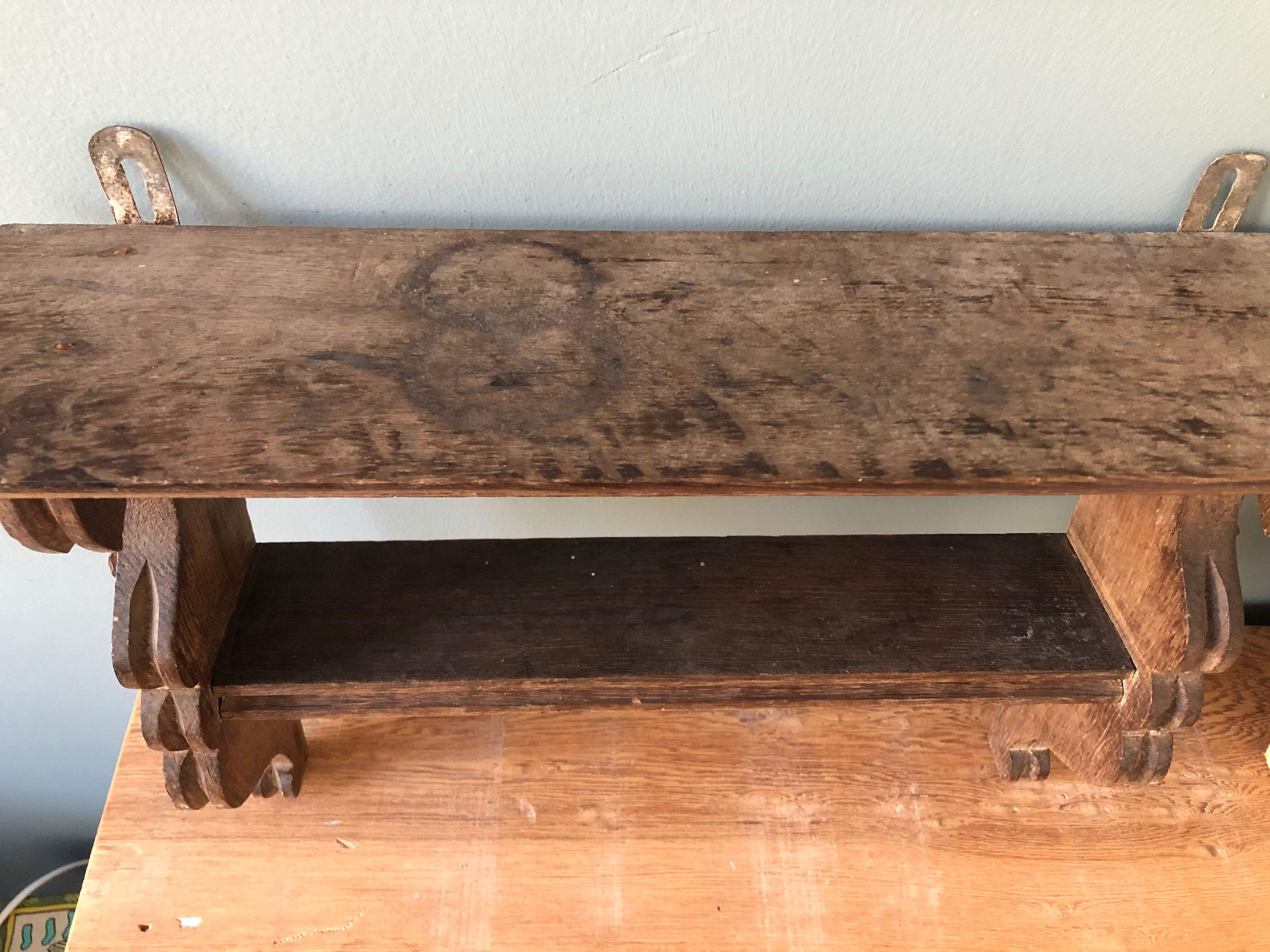 Étagère murale en bois