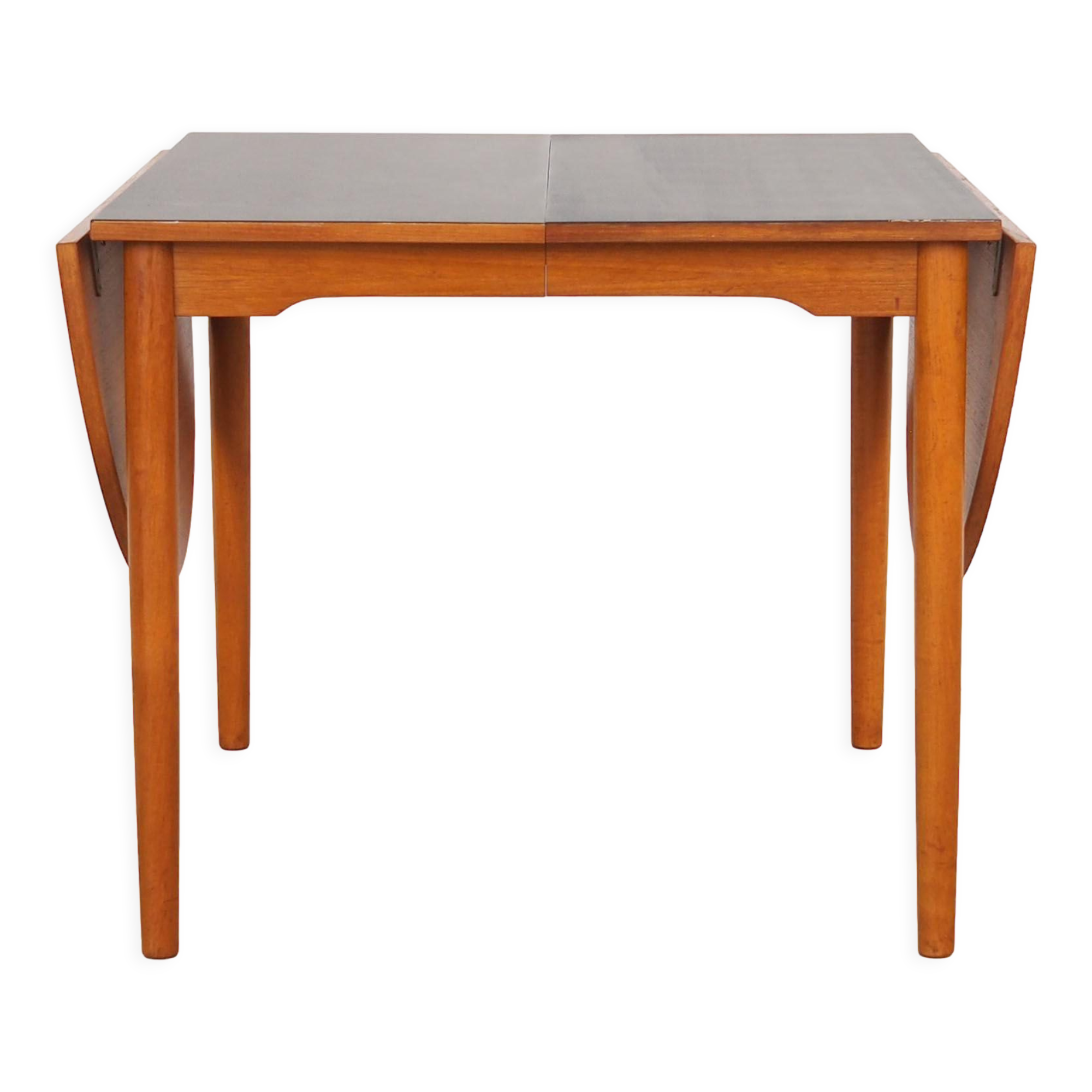 Table en teck, design danois, années 1970, production: Danemark