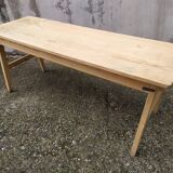 Farm table