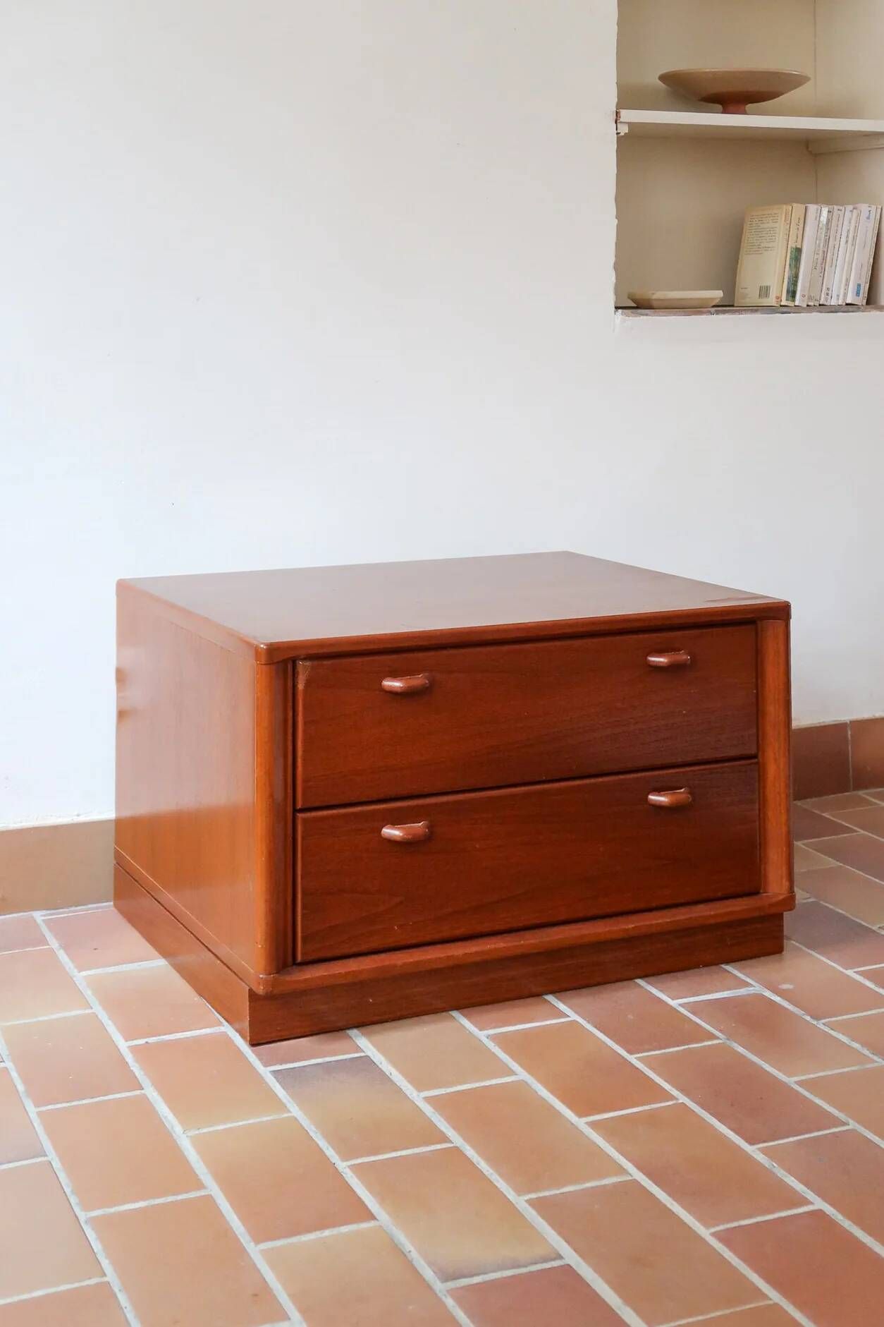 Small piece of furniture with 2 drawers in teak, bedside table or end table.