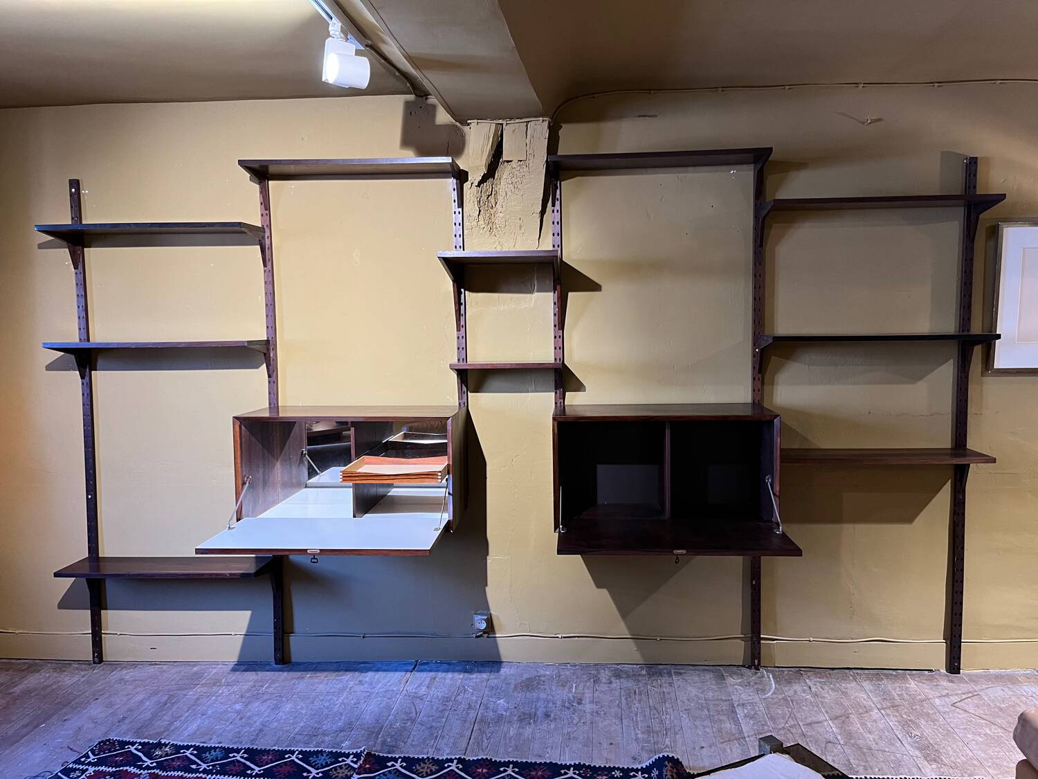 Poul Cadovius System