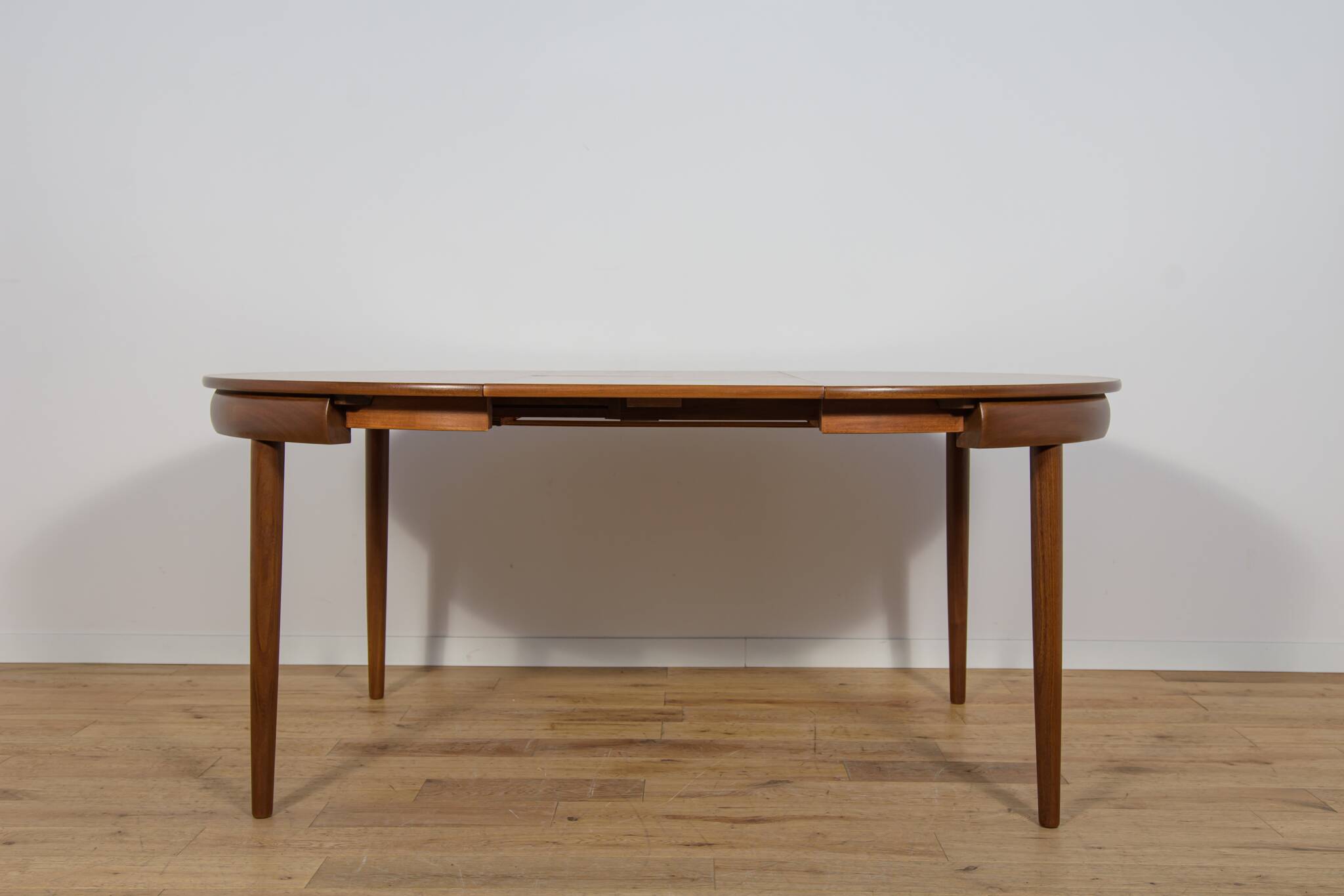 Mid-Century Teak Dining Table & Chairs by Hans Olsen for Frem Røjle.
