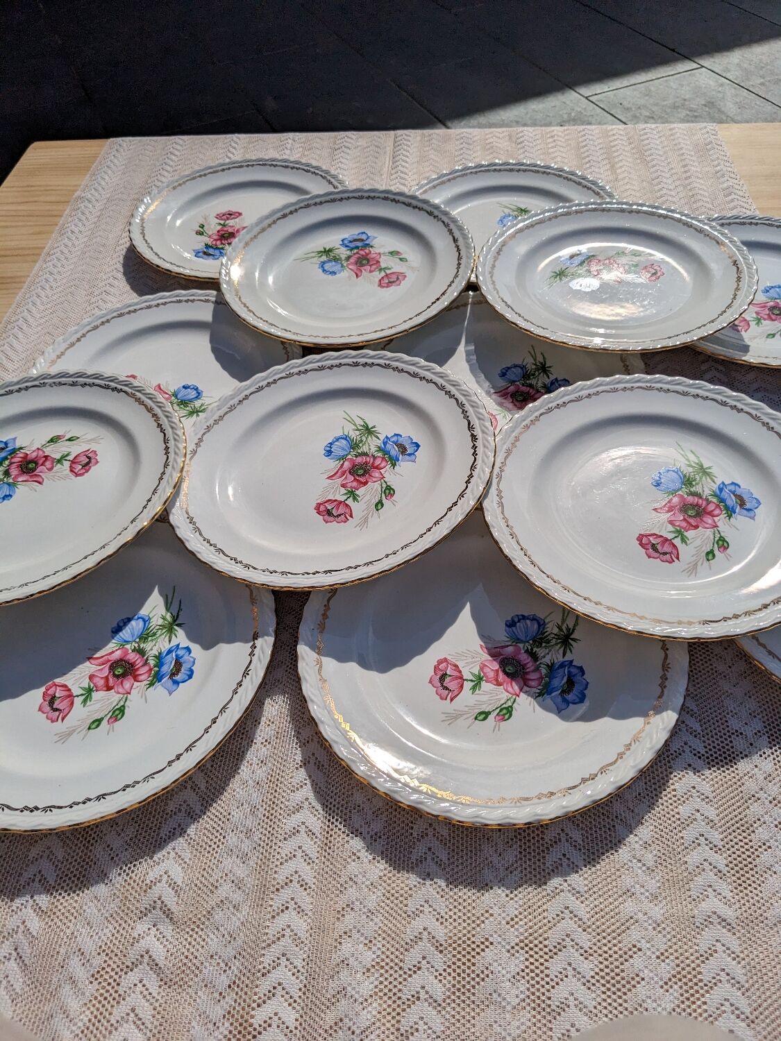 Vintage plates l'Amandinoise