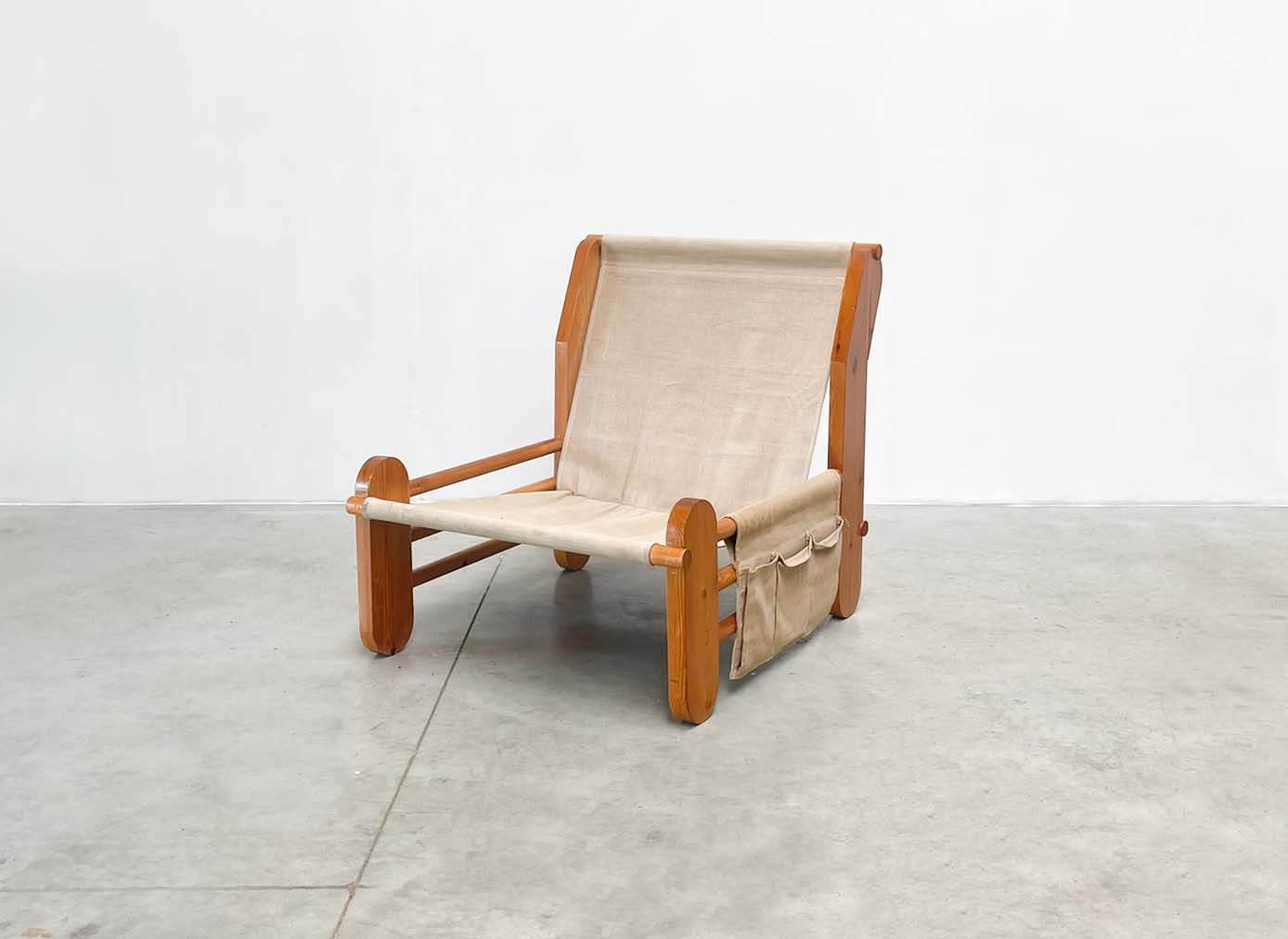 Sculptural oak easy chair