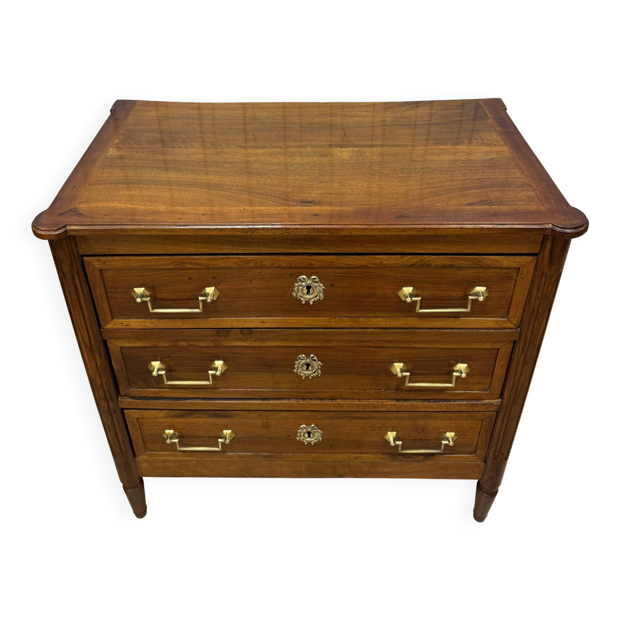 Small chest of drawers in Louis XVI style