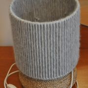 Lampe rafia et laine
