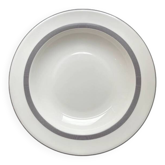 1 Porcelain dish 28 cm Wedgwood x Vera Wang “Cosmos” collection